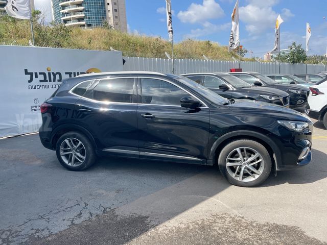 מודעת רכב אם ג'י EHS PHEV