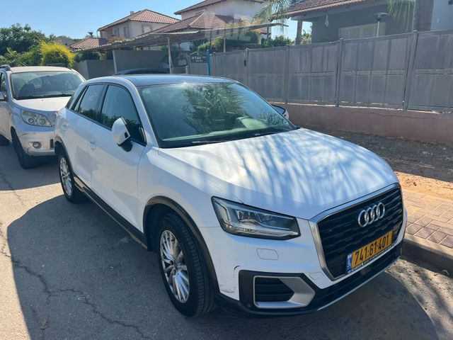 מודעת רכב אאודי Q2