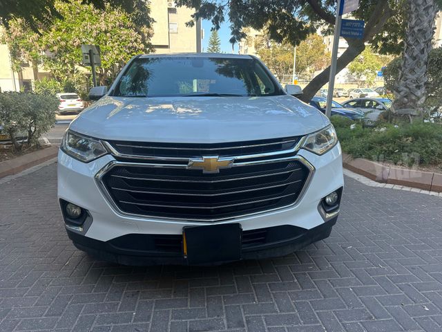 שברולט טראוורס