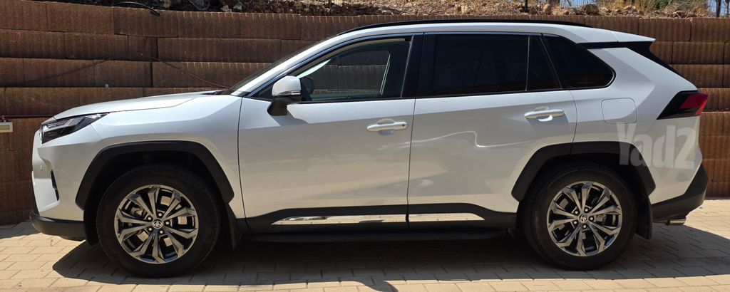 מודעת רכב טויוטה RAV4