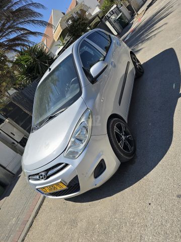 יונדאי i10