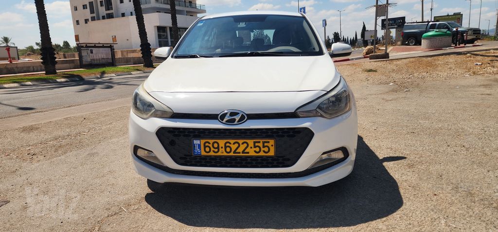 יונדאי i20