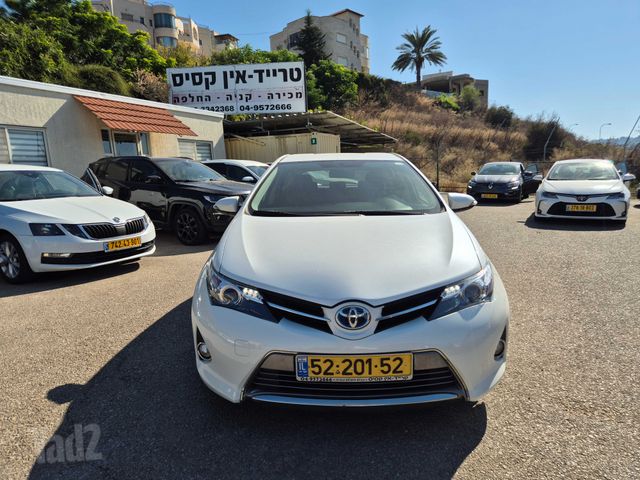 מודעת רכב טויוטה אוריס