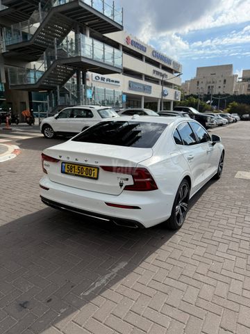 וולוו S60