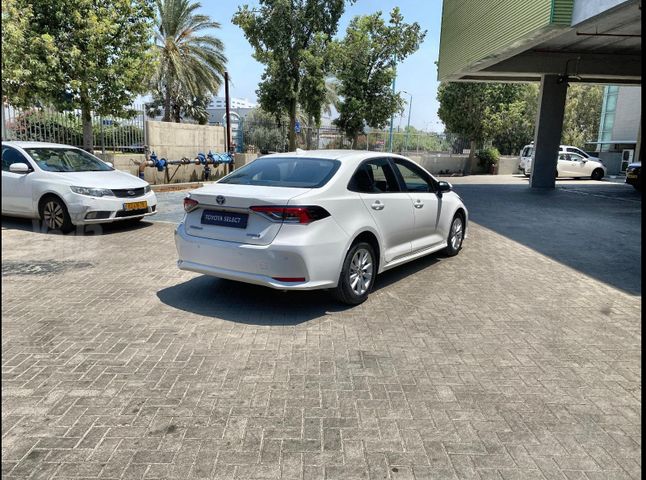 טויוטה קורולה
