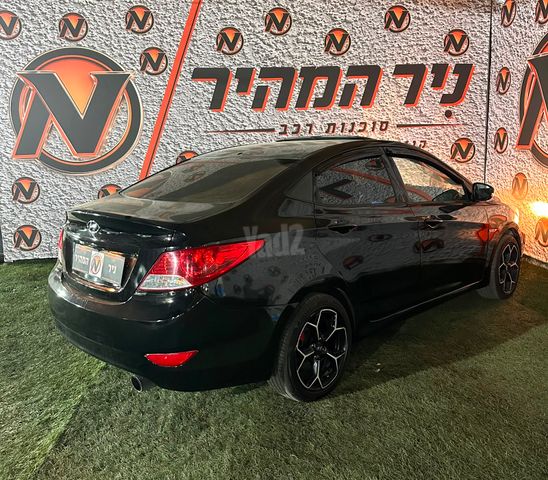 יונדאי אקסנט i25