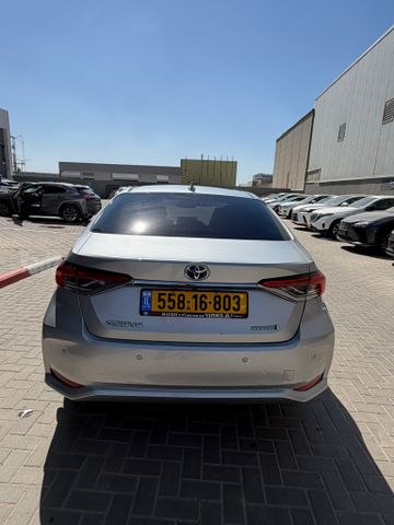 טויוטה קורולה
