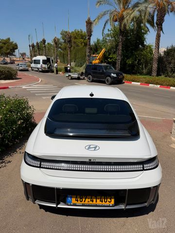 יונדאי איוניק 6
