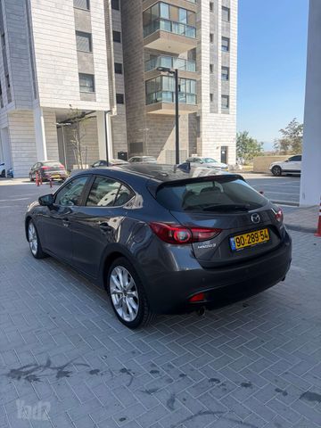 מאזדה 3