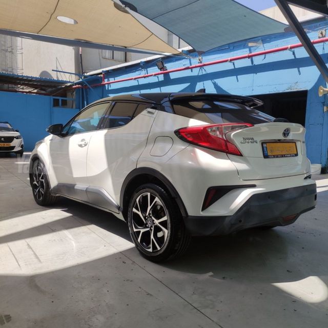טויוטה C-HR