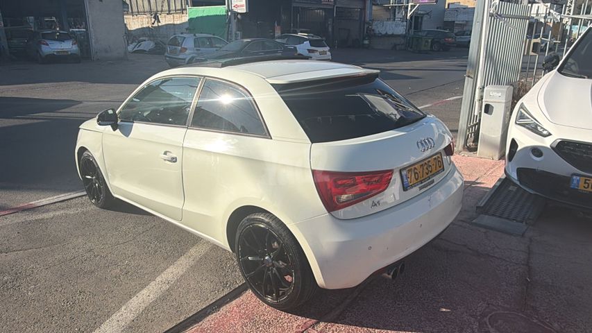 אאודי A1