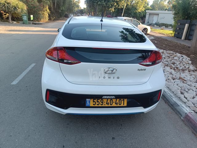 יונדאי איוניק