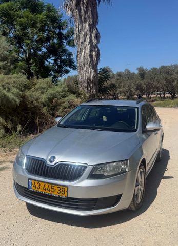 סקודה אוקטביה 