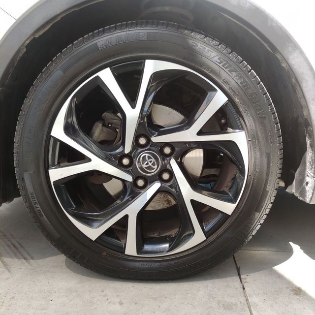 טויוטה C-HR