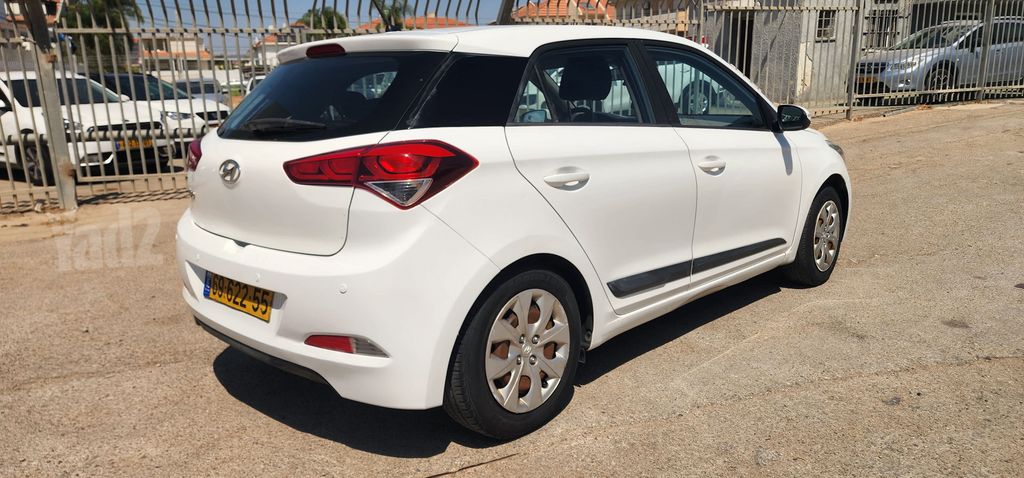 יונדאי i20