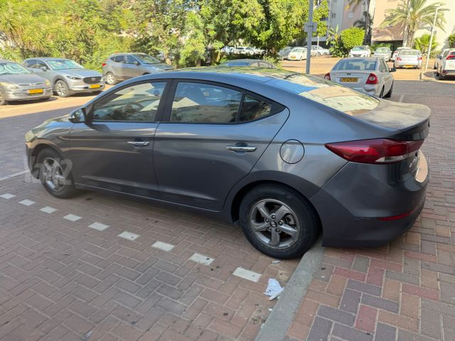 יונדאי אלנטרה