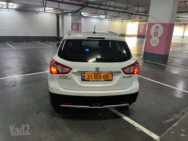 סוזוקי קרוסאובר