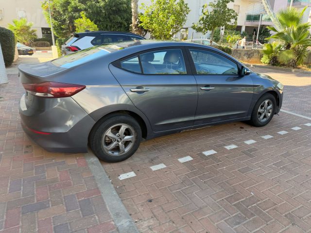 יונדאי אלנטרה