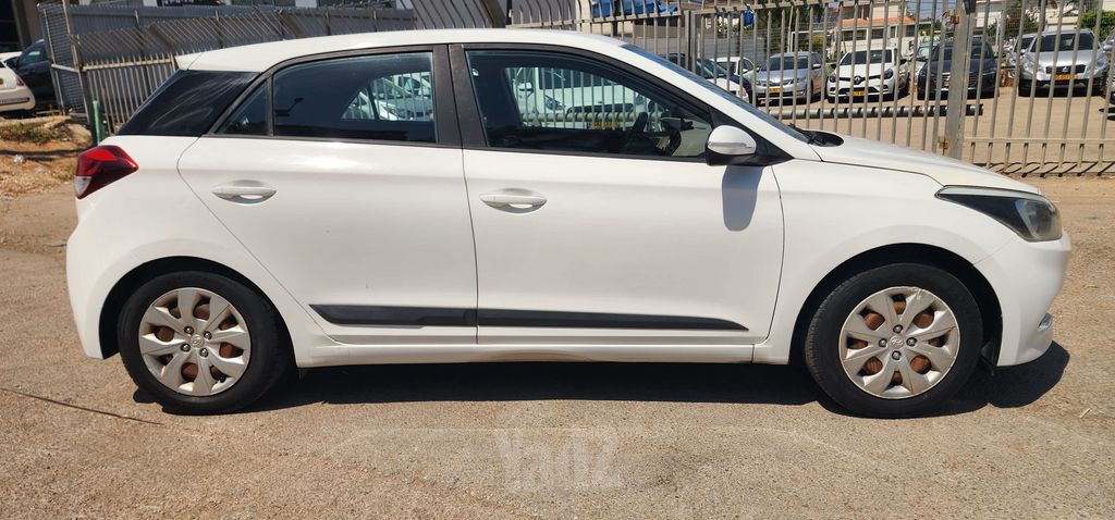 יונדאי i20