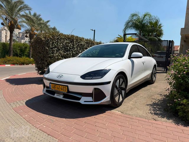 יונדאי איוניק 6
