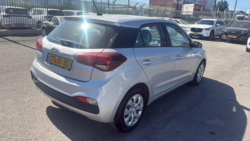 יונדאי i20