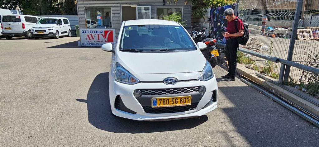יונדאי i10