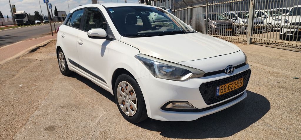 יונדאי i20