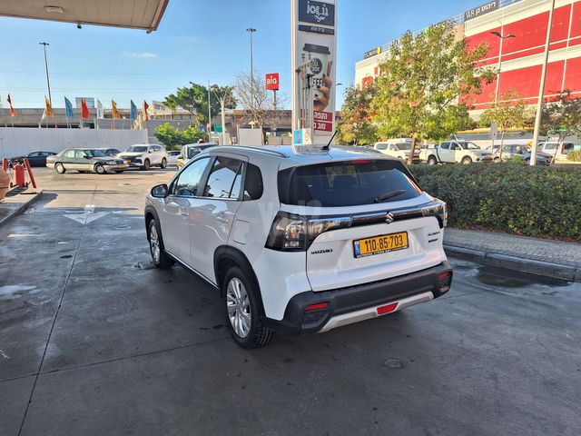 סוזוקי S-Cross