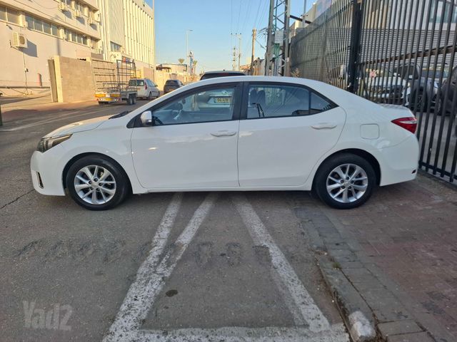 טויוטה קורולה
