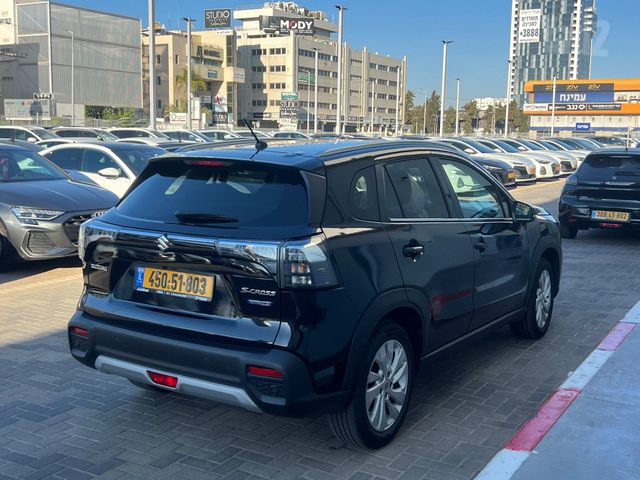 סוזוקי S-Cross