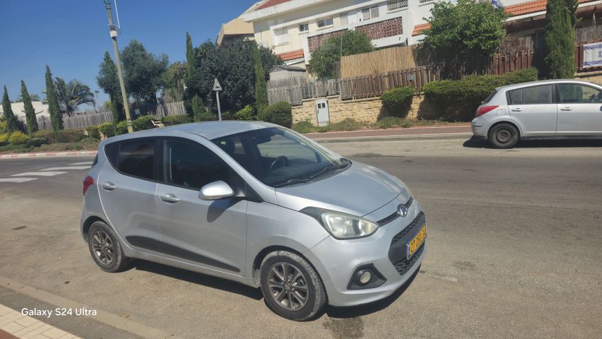 יונדאי i10