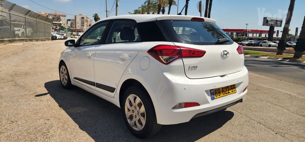 יונדאי i20