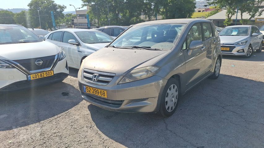 מודעת רכב הונדה FR-V