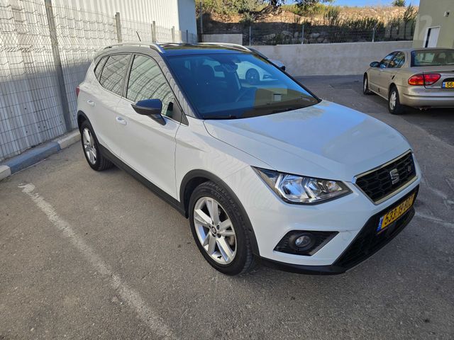 סיאט ארונה