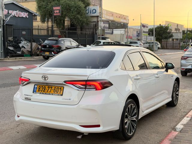 טויוטה קורולה