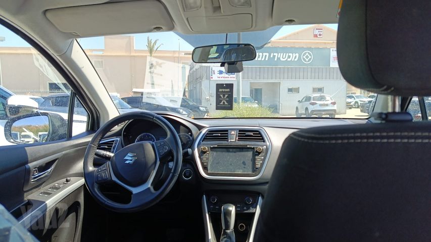 סוזוקי קרוסאובר