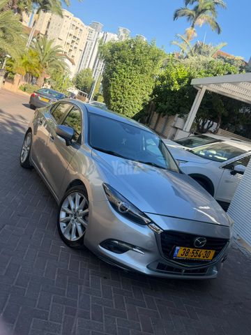 מאזדה 3