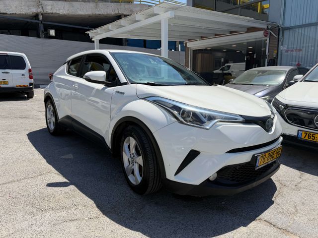 טויוטה C-HR