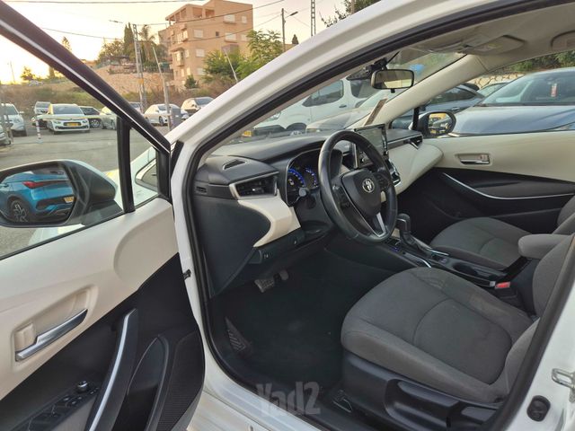טויוטה קורולה