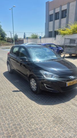 יונדאי i20