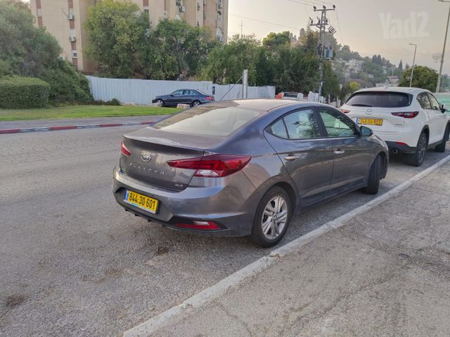 מודעת רכב יונדאי אלנטרה