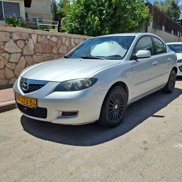 מאזדה 3