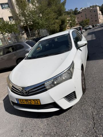 מודעת רכב טויוטה קורולה