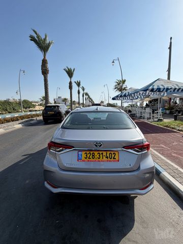 טויוטה קורולה
