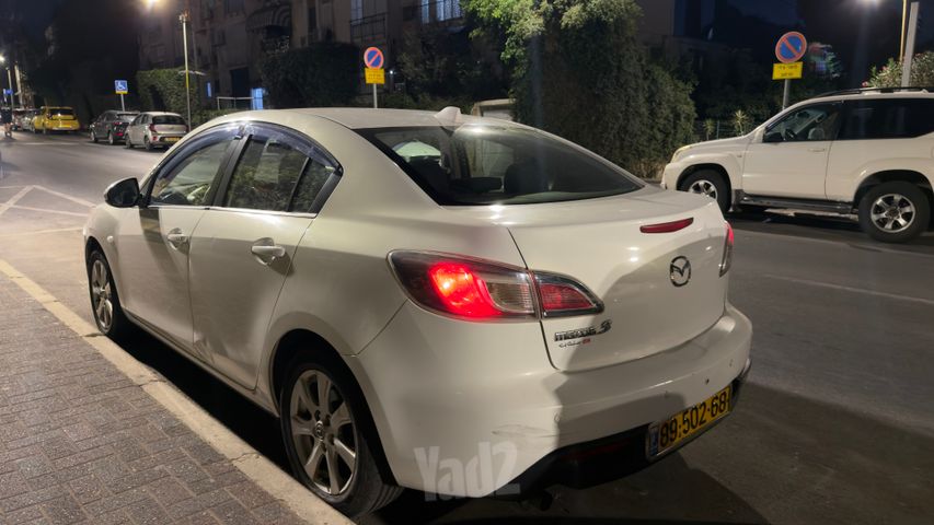 מאזדה 3