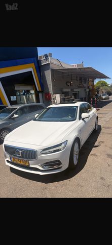 וולוו S90