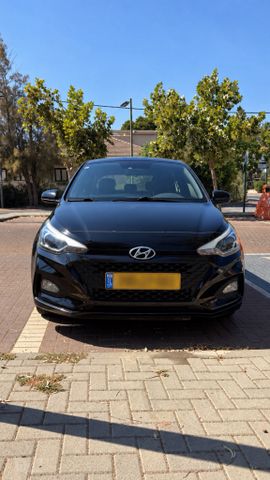יונדאי i20
