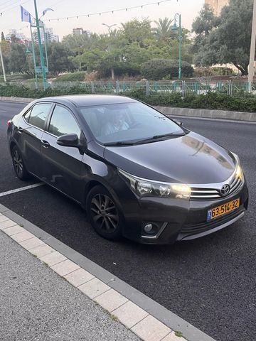 מודעת רכב טויוטה קורולה