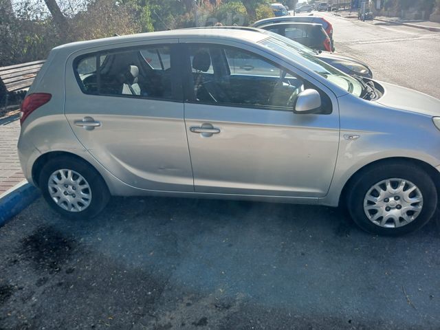 i20 GLI אוט׳ 1.4 (100 כ״ס)