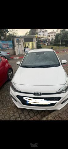 מודעת רכב יונדאי i20